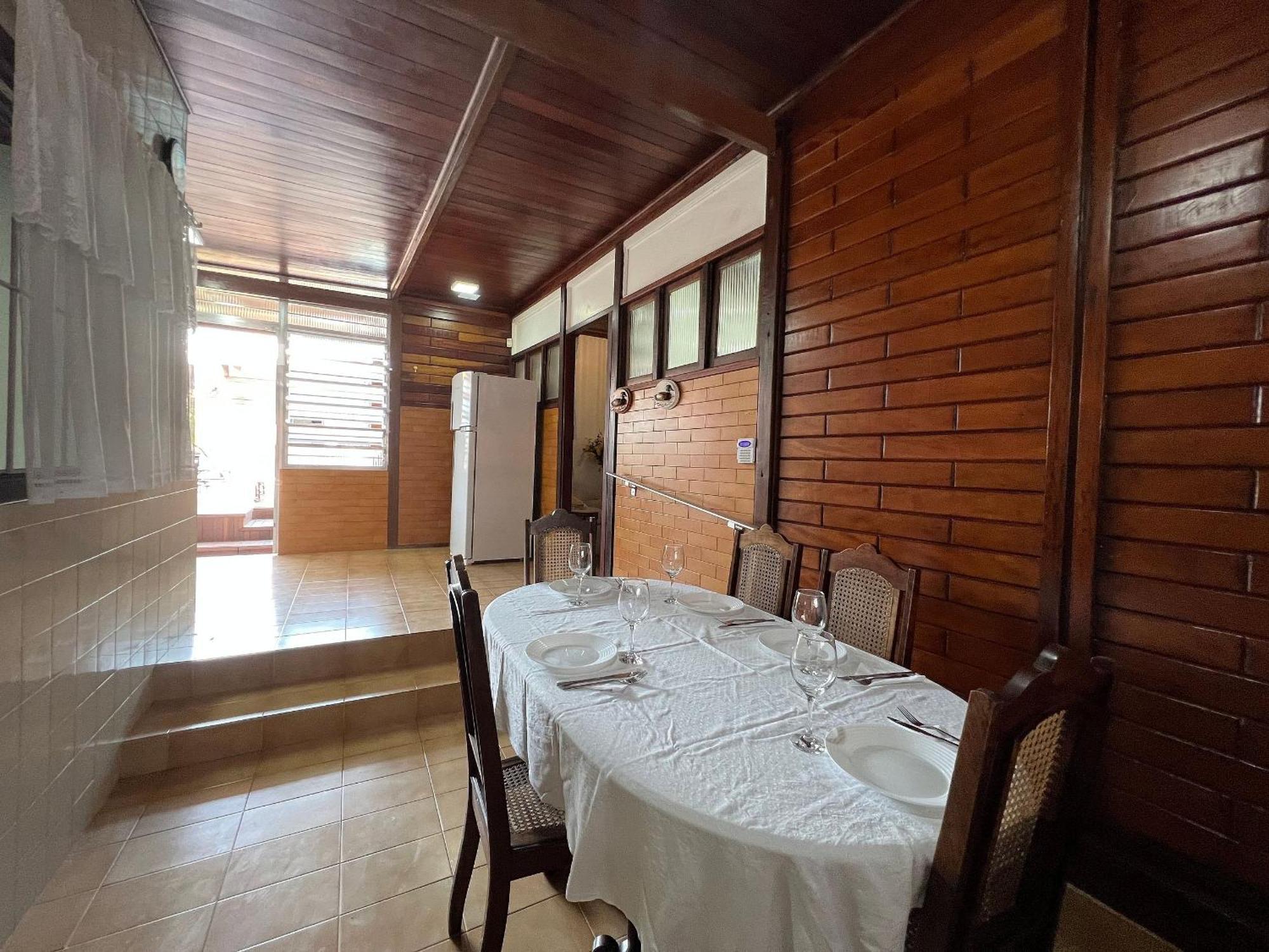 Casa Agradavel Com Piscina, A Poucos Passos Da Praia Peruibe Luaran gambar