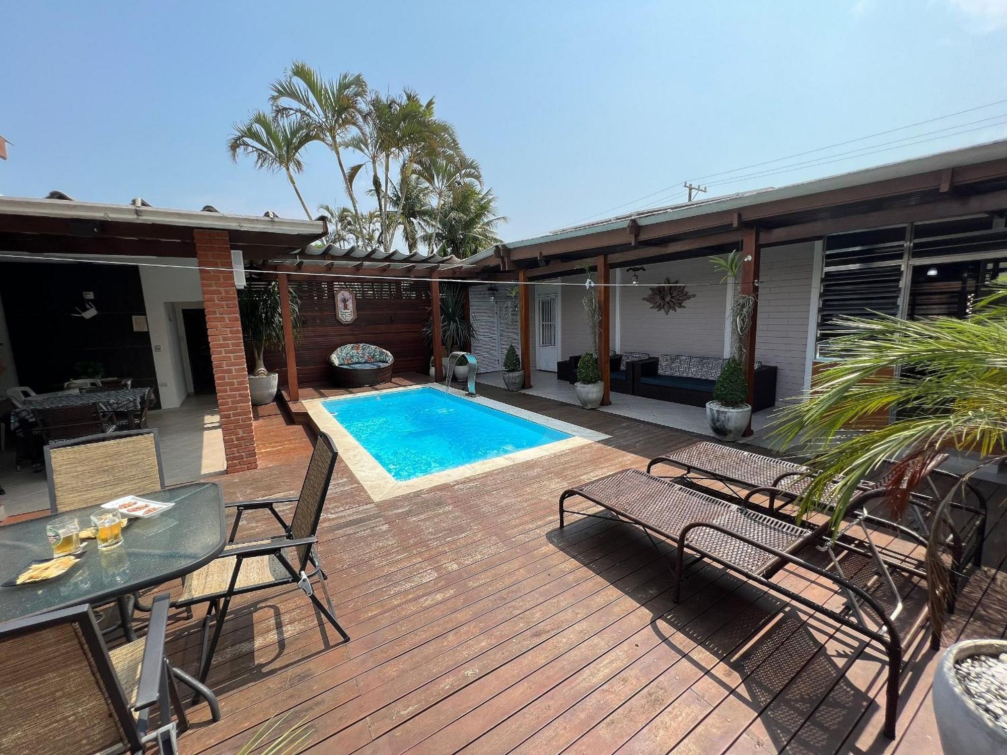 Casa Agradavel Com Piscina, A Poucos Passos Da Praia Peruibe Luaran gambar