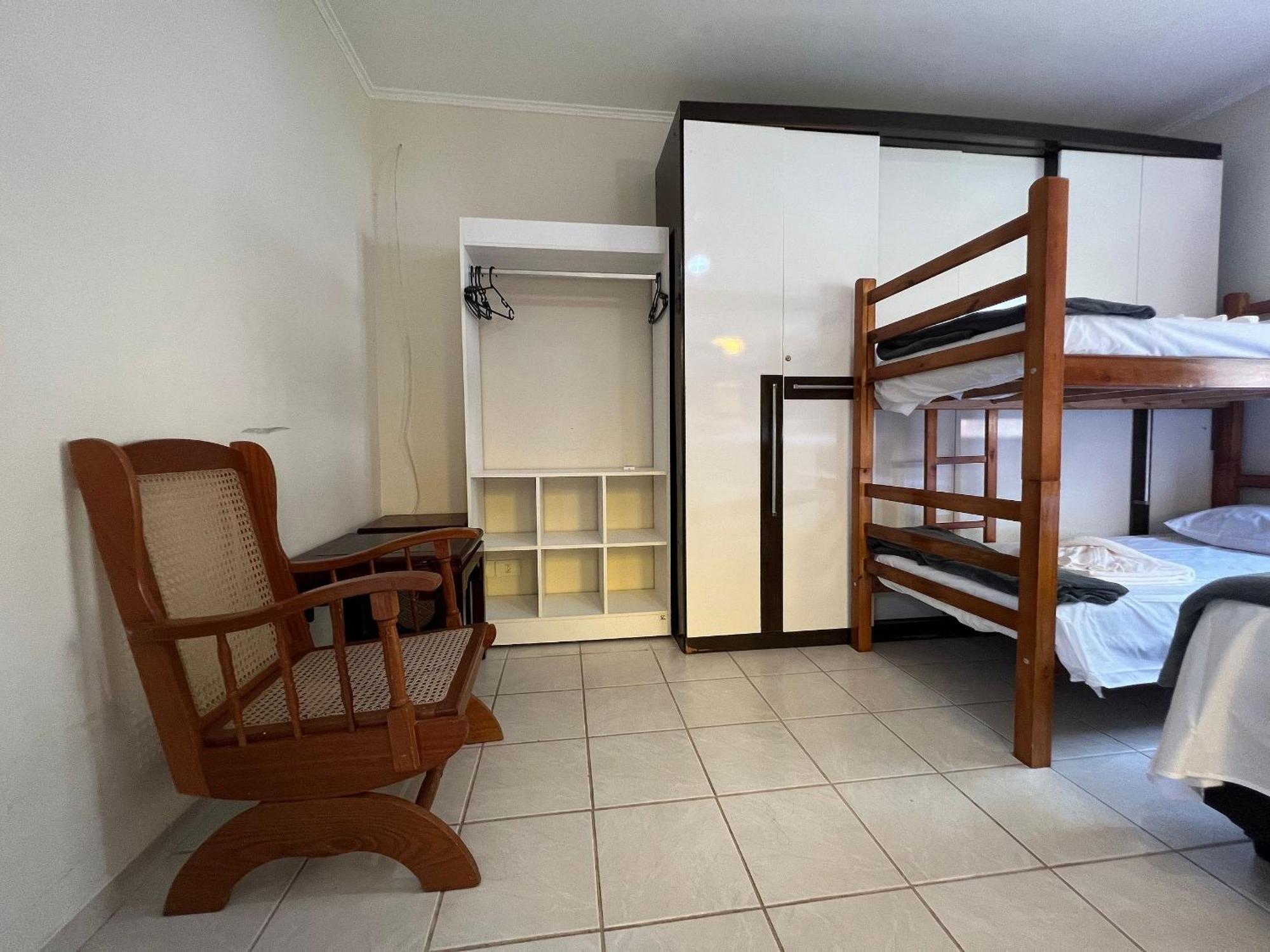 Casa Agradavel Com Piscina, A Poucos Passos Da Praia Peruibe Luaran gambar