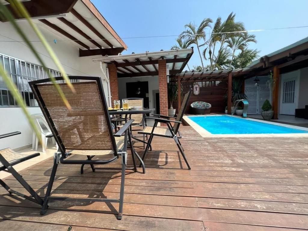 Casa Agradavel Com Piscina, A Poucos Passos Da Praia Peruibe Luaran gambar
