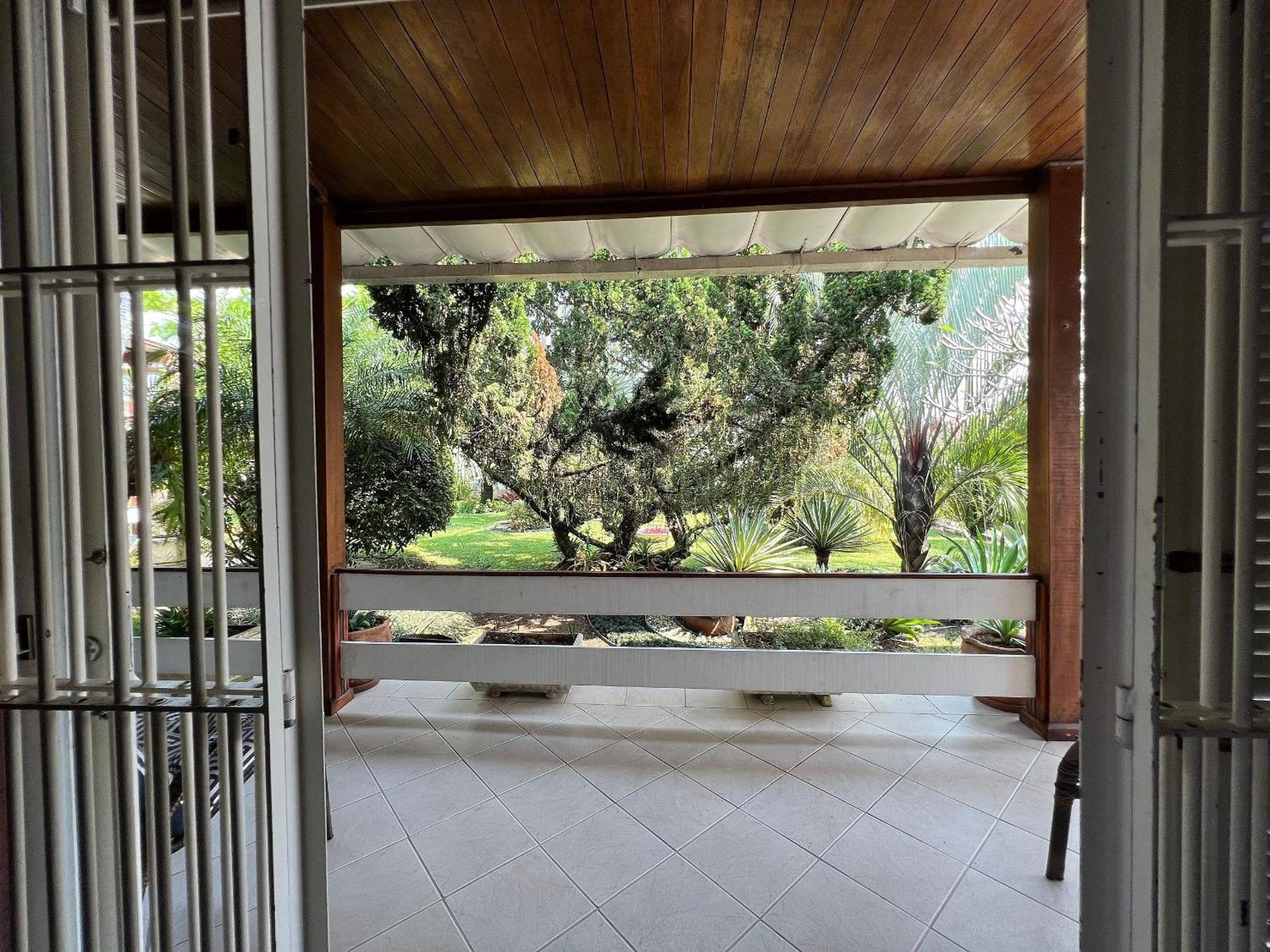 Casa Agradavel Com Piscina, A Poucos Passos Da Praia Peruibe Luaran gambar