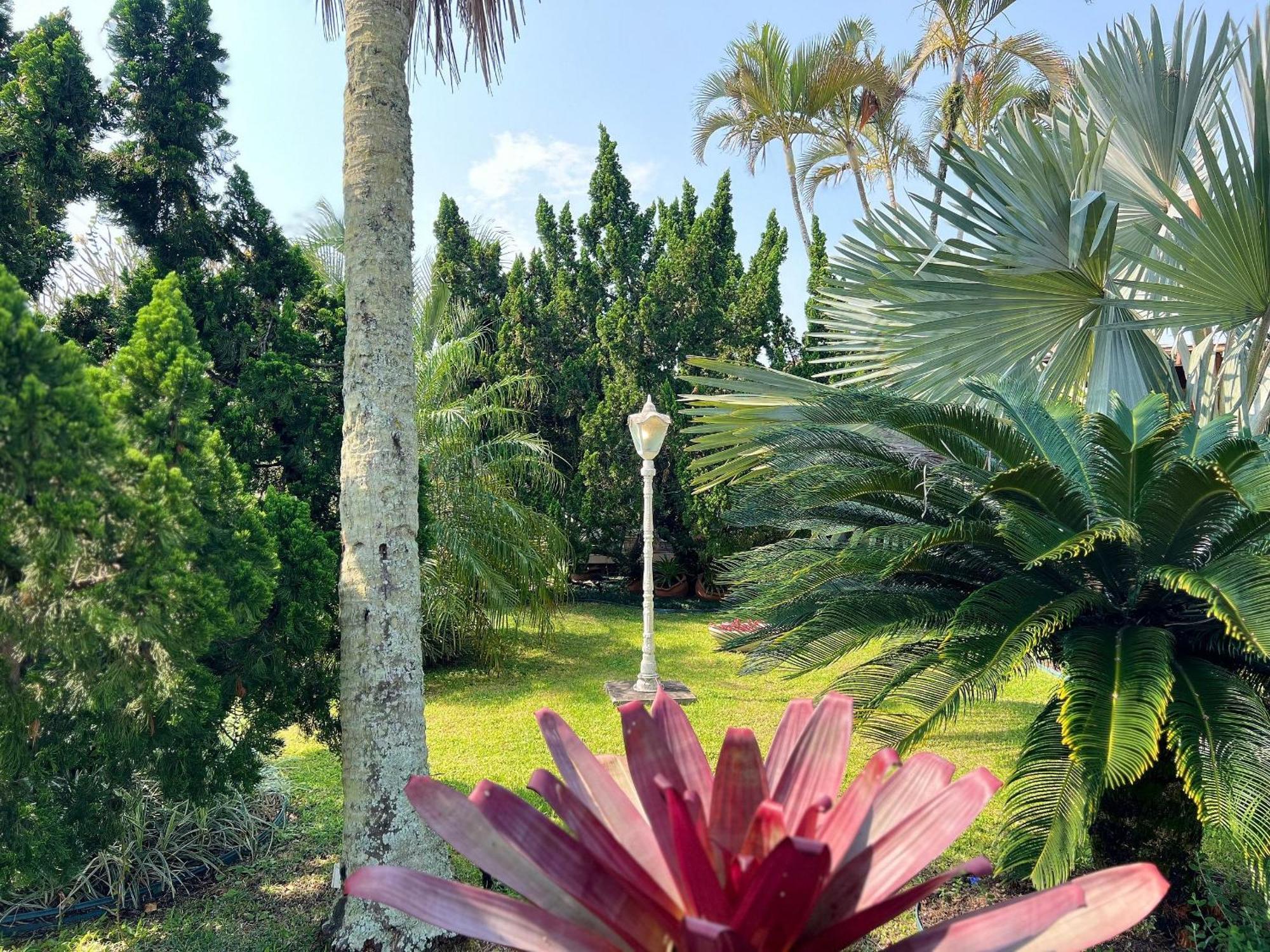 Casa Agradavel Com Piscina, A Poucos Passos Da Praia Peruibe Luaran gambar